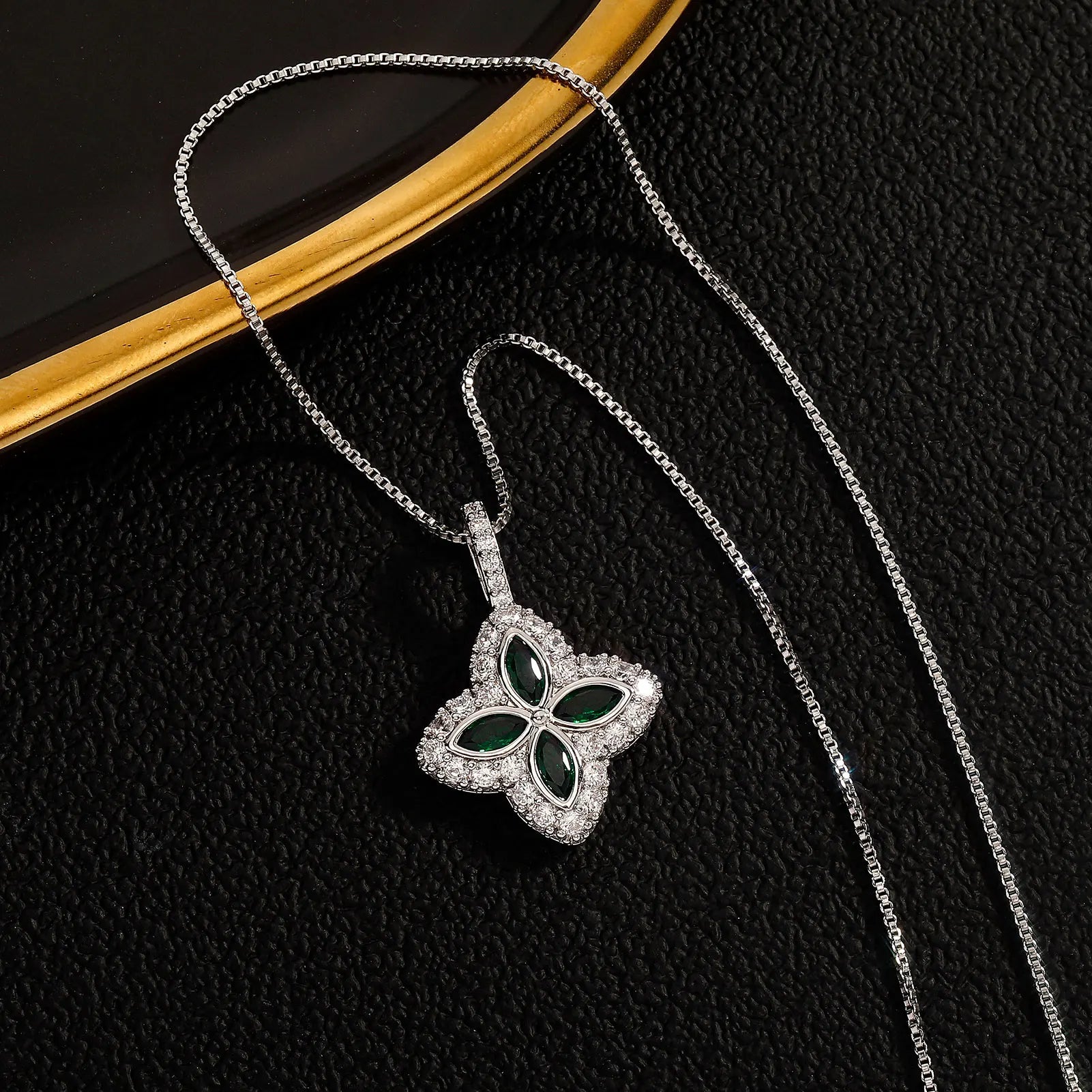 Lucky Clover Premium Necklace